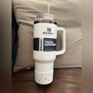 Stanley 40oz Magnolia Edition, The Quencher H2.0 Tumbler